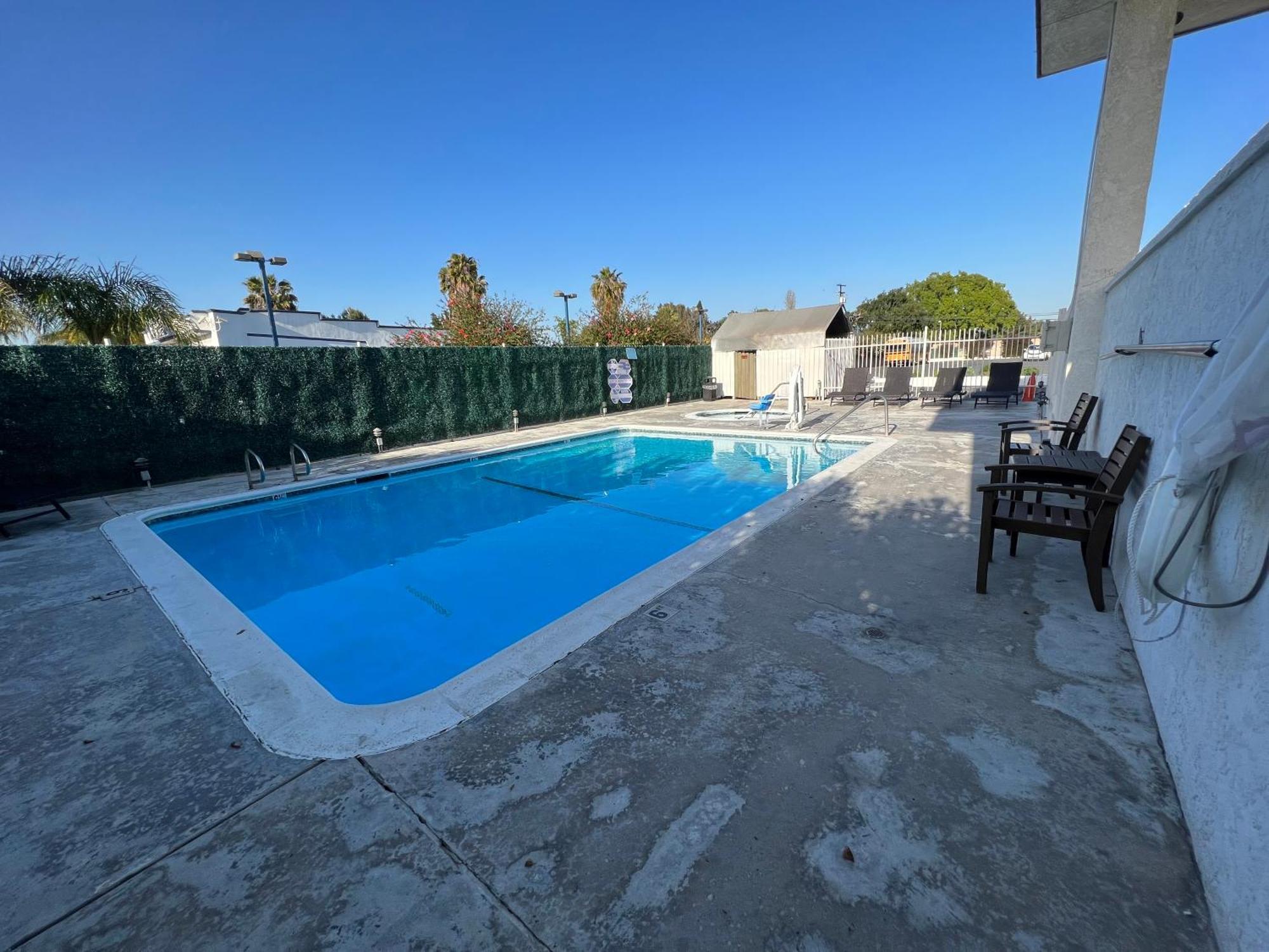 The Dixie Orange County Hotel Стантън Екстериор снимка