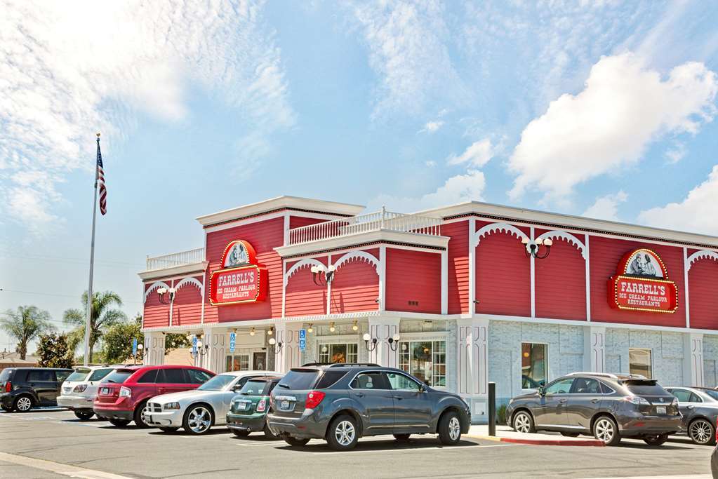 The Dixie Orange County Hotel Стантън Съоръжения снимка